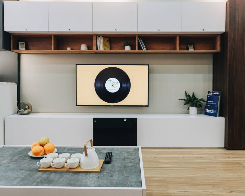 Việc dán lớp phủ sẽ tăng sức bền cho ván ép plywood