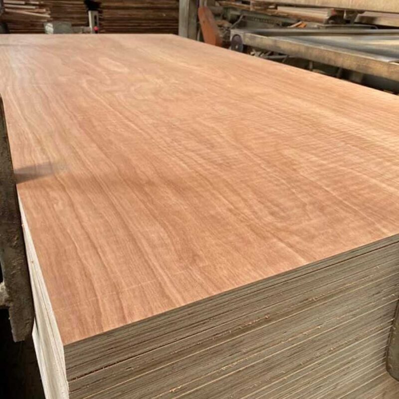 Ván ép lót sàn có nhiều ứng dụng quan trọng không trong thi công