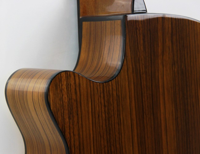 Gỗ Vân sam được sử dụng làm đàn guitar