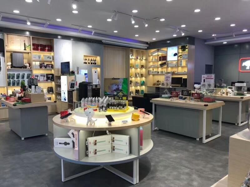 thiet-ke-thi-cong-shop-dien-thoai-12